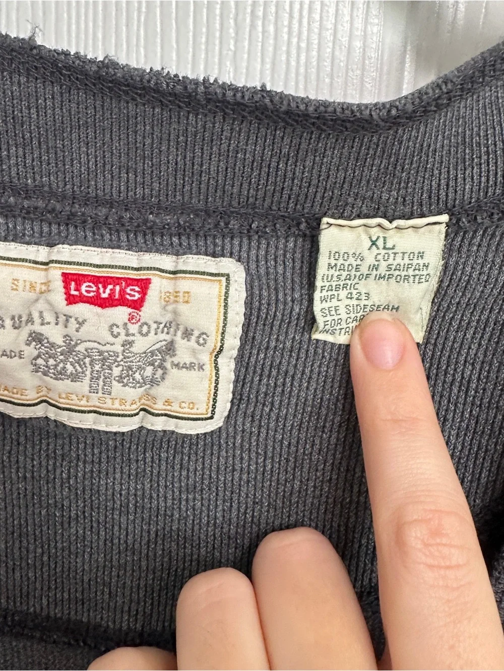 Levi's Men's Long Sleeve Henley Shirt in Charcoal Gray